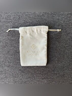 Kendra Scott Soft Drawstring Jewelry Dust Pouch Small bag Light Cream Gold Logo